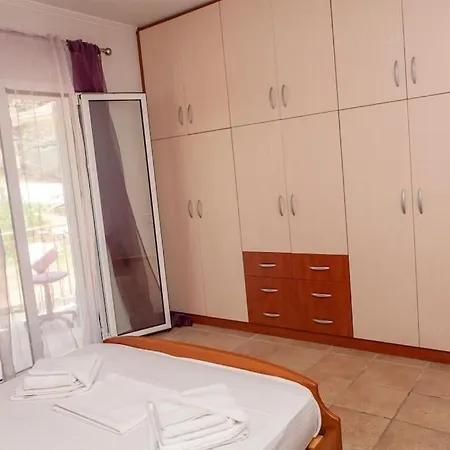 Athena's For Families, 50m From The Beach! Apartment