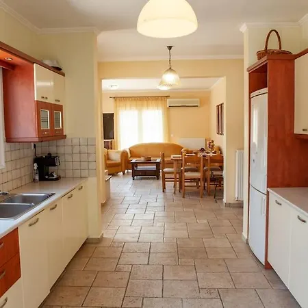 Apartment Athena's For Families, 50m From The Beach! *