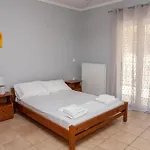 Athena's For Families, 50m From The Beach! *