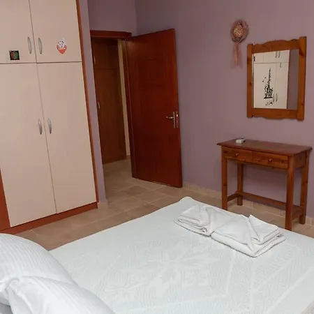 Athena's For Families, 50m From The Beach! Apartman *